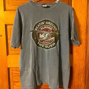 “Vintage” looking graphic t-shirt